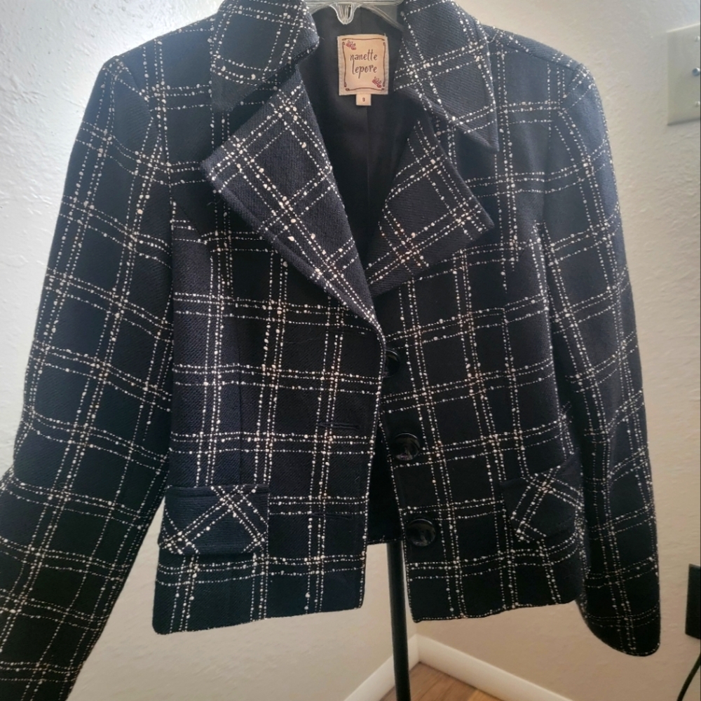 Nanette Lepore,size 8,black and white plaid jacket